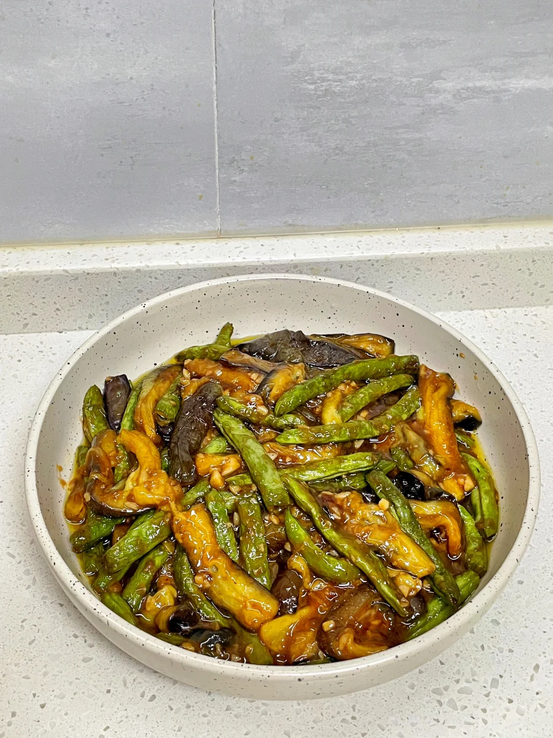 拌饭一绝的茄子烧豆角，附详细做法～