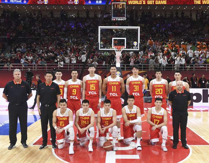 客场狂胜26分不能飘！中国男篮拿下世预赛第二阶段开门红