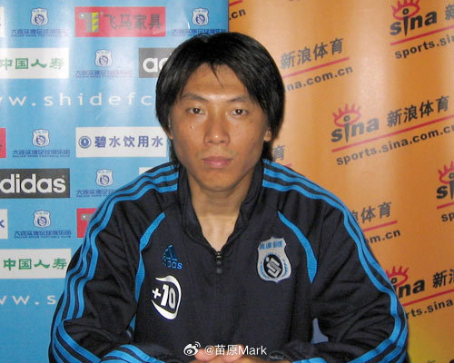 #中超联赛[超话]# 率队送武汉三镇降级后，唐田回到更衣室打开手机，10086条老家短信和电话炸过来了[哆啦A梦微笑][哆啦A梦微笑][哆啦A梦微笑] ​