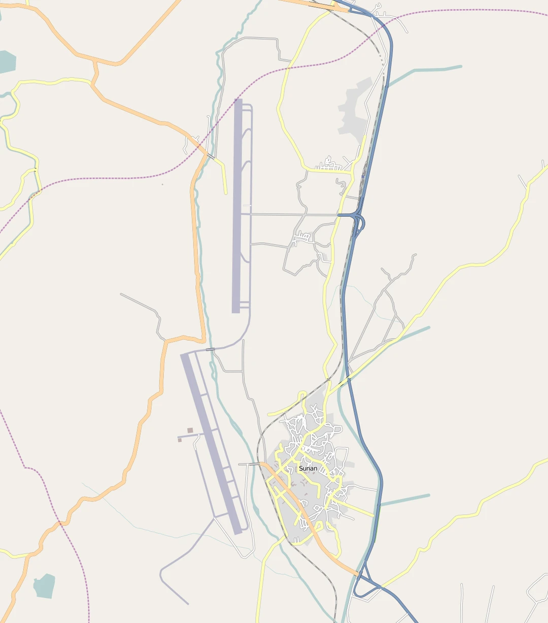两条跑道之间相距甚远的国际机场
