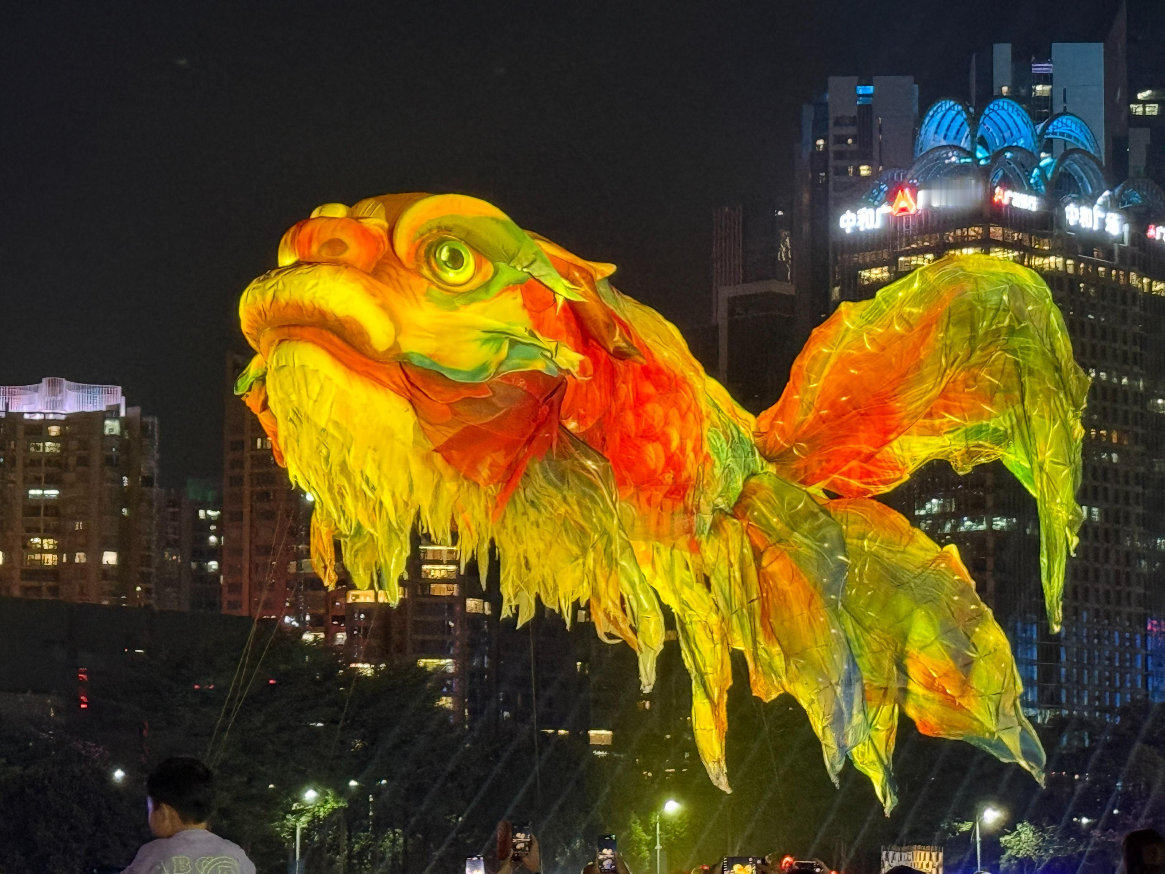 2025年广州灯光节  最后的时刻我还是预约上广州灯光节了，赶了个晚场...