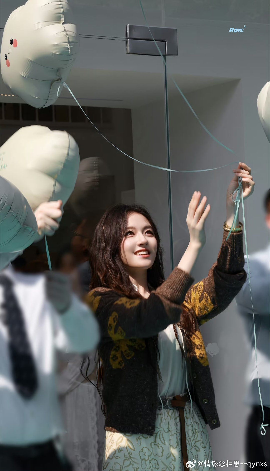 #李兰迪[超话]# lld#李兰迪欢聚#💙#李兰迪伍不为#

“云间皎月难伴轻舟，你是落寞春欲晚中的灼热.” 
"𝓣𝓱𝓮 𝓫𝓻𝓲𝓰𝓱𝓽 𝓶𝓸𝓸𝓷 𝓲𝓷 𝓽𝓱𝓮 𝓬𝓵𝓸𝓾𝓭𝓼 𝓲𝓼𝓽𝓱𝓮 𝓫𝓸𝓪𝓽,𝓲𝓷 𝓽𝓱𝓮 𝓵𝓸𝓷𝓮𝓵 ​