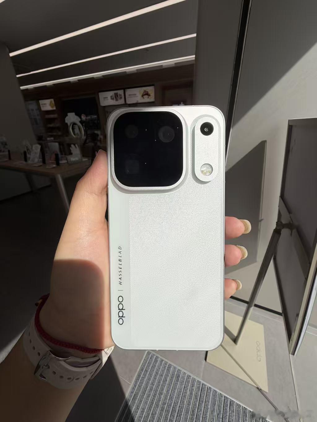 质感超绝#OPPO[超话]# ​