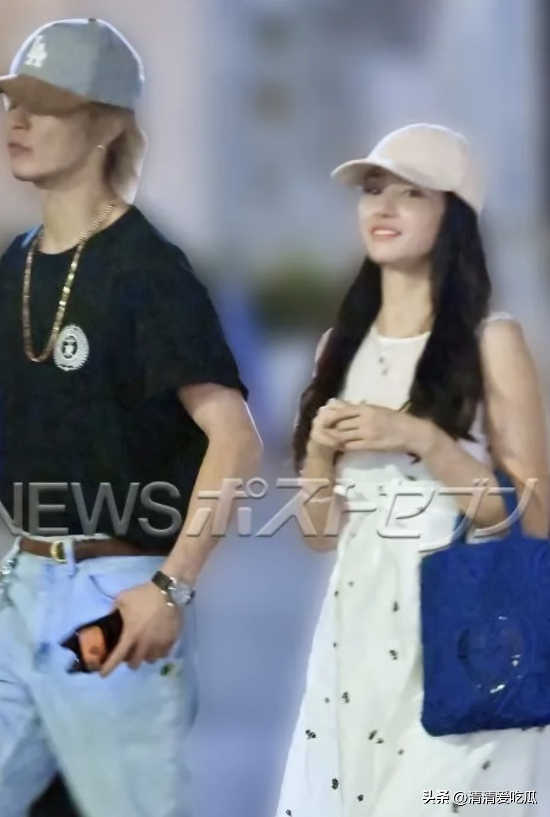 泽尻英龙华与A.B.C-Z桥本良亮约会中。
女方太美了，明明之前做过这么多伤害身体的事，还是皮肤光亮亮的，真的是天赋吧。。。真的是天资啊。。。普通人这么搞皮肤粗糙身材走形都是小事，身体早都垮了。
不过姐从不爱帅哥，不然别说33了，姐找个23的也是应该的[捂脸]