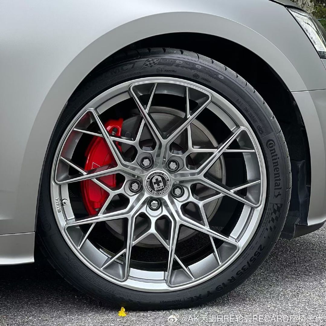S5改装HRE轮毂 FF10 19寸银色现货 A5,S5,A6 Allroad,A7等数据可用 #改装##改装车##汽车改装##汽车改装资讯# ​