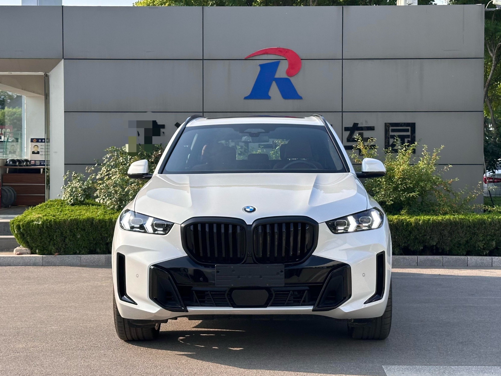 满配版X5 40Li运动曜夜版25年生产的25款x5里程数900km ...