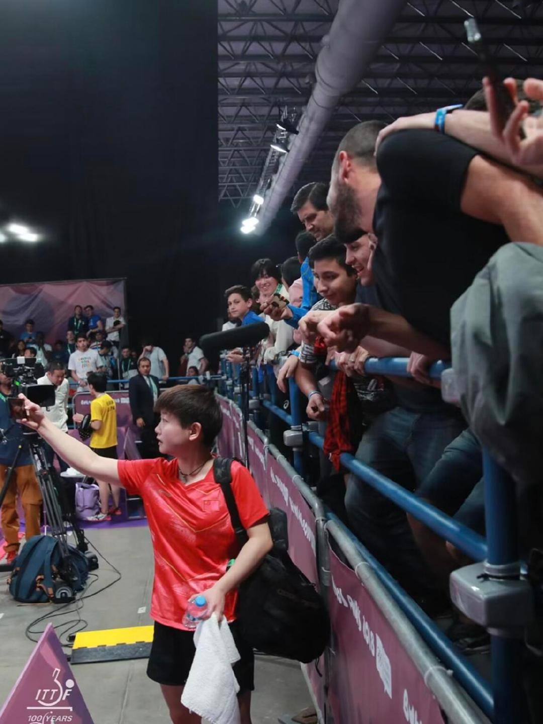 国际乒联ITTF发文：谁会成为第二个孙颖莎

下一站：2026年达喀尔青奥会。10月31日至11月5日，新一代选手将登上青奥会的舞台。

你觉得谁会是下一个孙颖莎？ ​