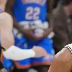 NBA西决G4，马刺主场103-82大胜雷霆，系列赛比分扳为2-2，后...