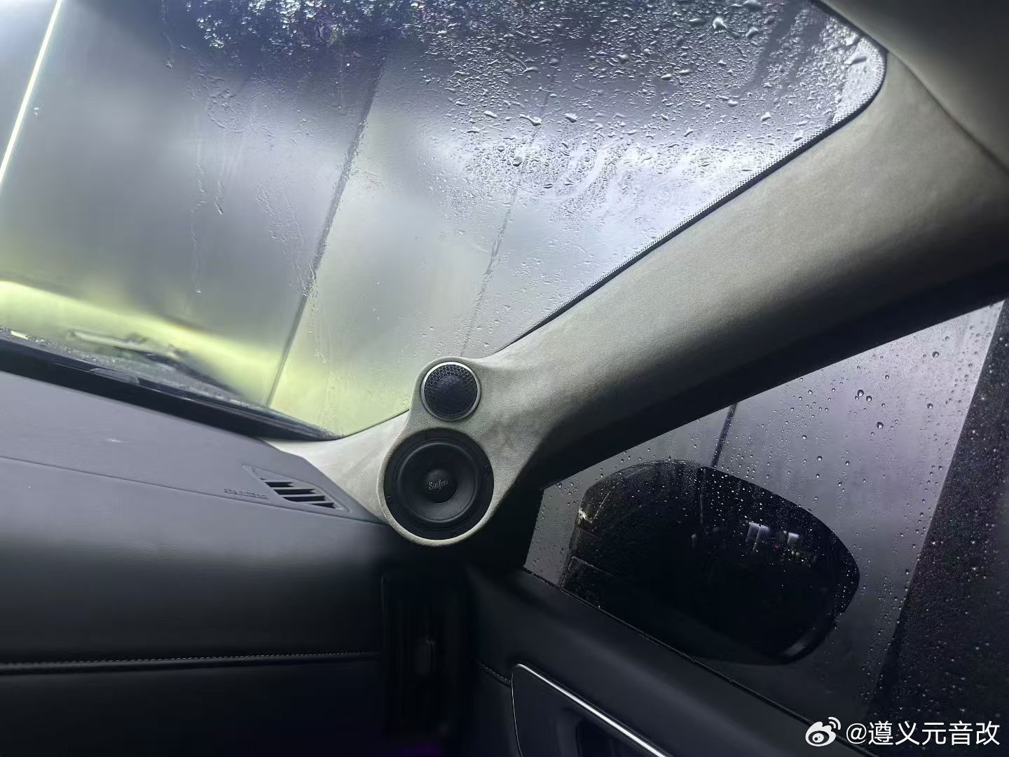 日产探陆音响升级诗芬尼S63三分频 
作为东风日产旗舰级6座SUV，探陆在静谧座舱与舒适体验上已具备出色底子——全维降噪静音科技以隔音玻璃、吸音棉与ANC主动降噪三位一体，为车内声学环境奠定了良好基础。然而，非顶配车型所搭载的原车音响系统在解析力、声场层次与动态表现方面仍有明显提升空间。对于 ​
