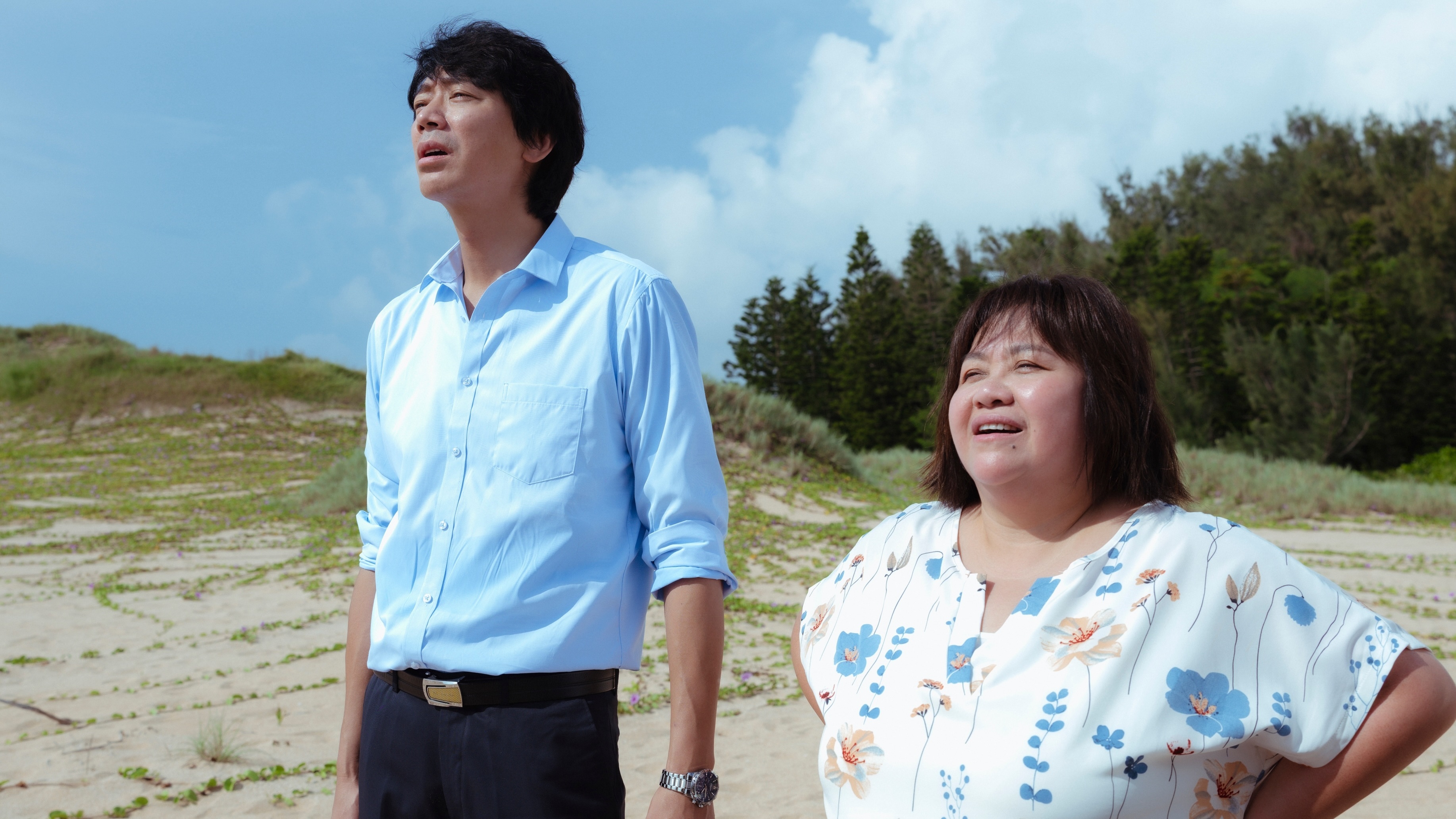 台剧《我们的蓝调时光》12月3号Netflix全集上线🌊

《我们的蓝调时光》改编自韩国同名剧集，由「偶像剧教母」柴智屏监制、出品，卡司集结周渝民、张钧甯、钟欣凌、信、王柏杰、安心亚、郑人硕、郭泓志、詹子萱、邱以太、陆弈静等金钟帝后与实力派人气演员，故事以澎湖为背景，讲述一群高中同学相隔25 ​