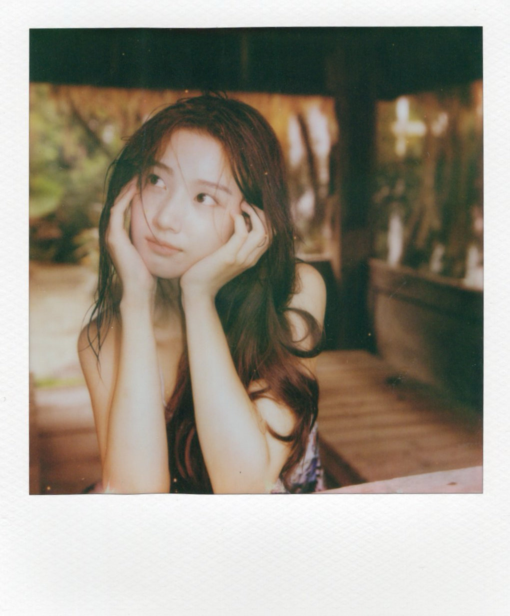 #卢昱晓[超话]#
一些晓晓的美美的拍立得📸👾
#卢昱晓# ​