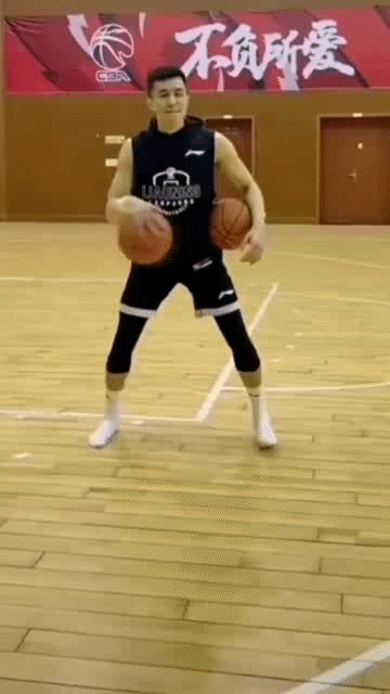 郭艾伦这算不算间接表态呢？郭艾伦今日更新了个人社交媒体，晒出了一段自己...