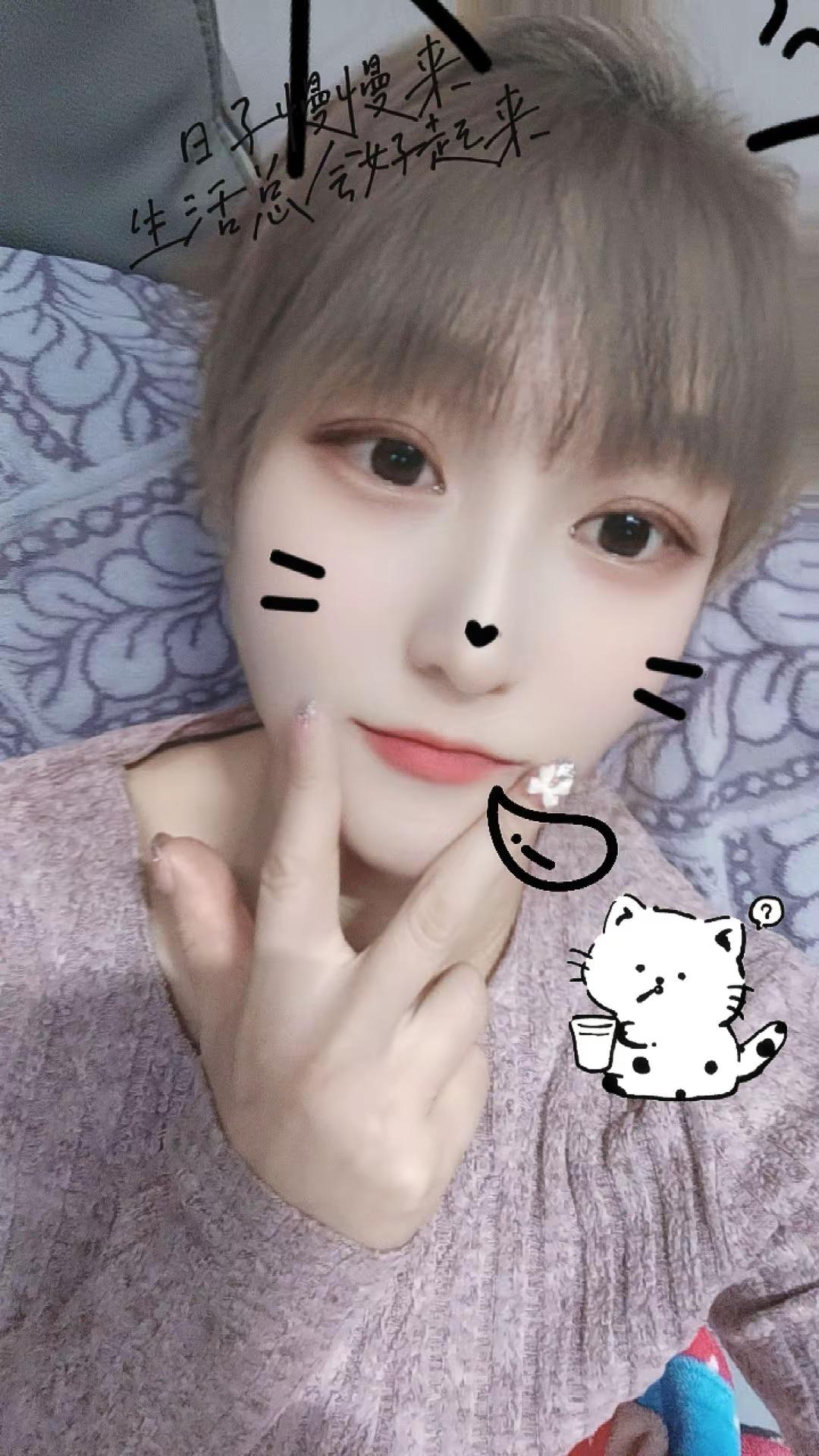 <p>甜系美女 <!--{img:0}--></p><img src=...