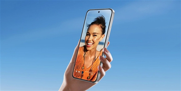 【#红米Note17ProMax官宣#】小米日本官方账号在社交媒体上宣布，REDMI Note 17 Pro Max将于8月27日正式发布。该机首发搭载小米10000mAh超大容量电池，并于8月28日正式发售。

目前，REDMI Note 17 Pro Max已上架小米日本官网。除了配备10000mAh大电池之外，该机还支持100W有线闪充，并采用康宁大猩猩Vi ​