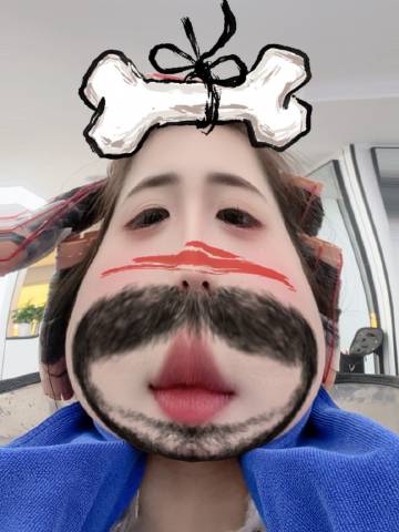 久违的黑发<span class=