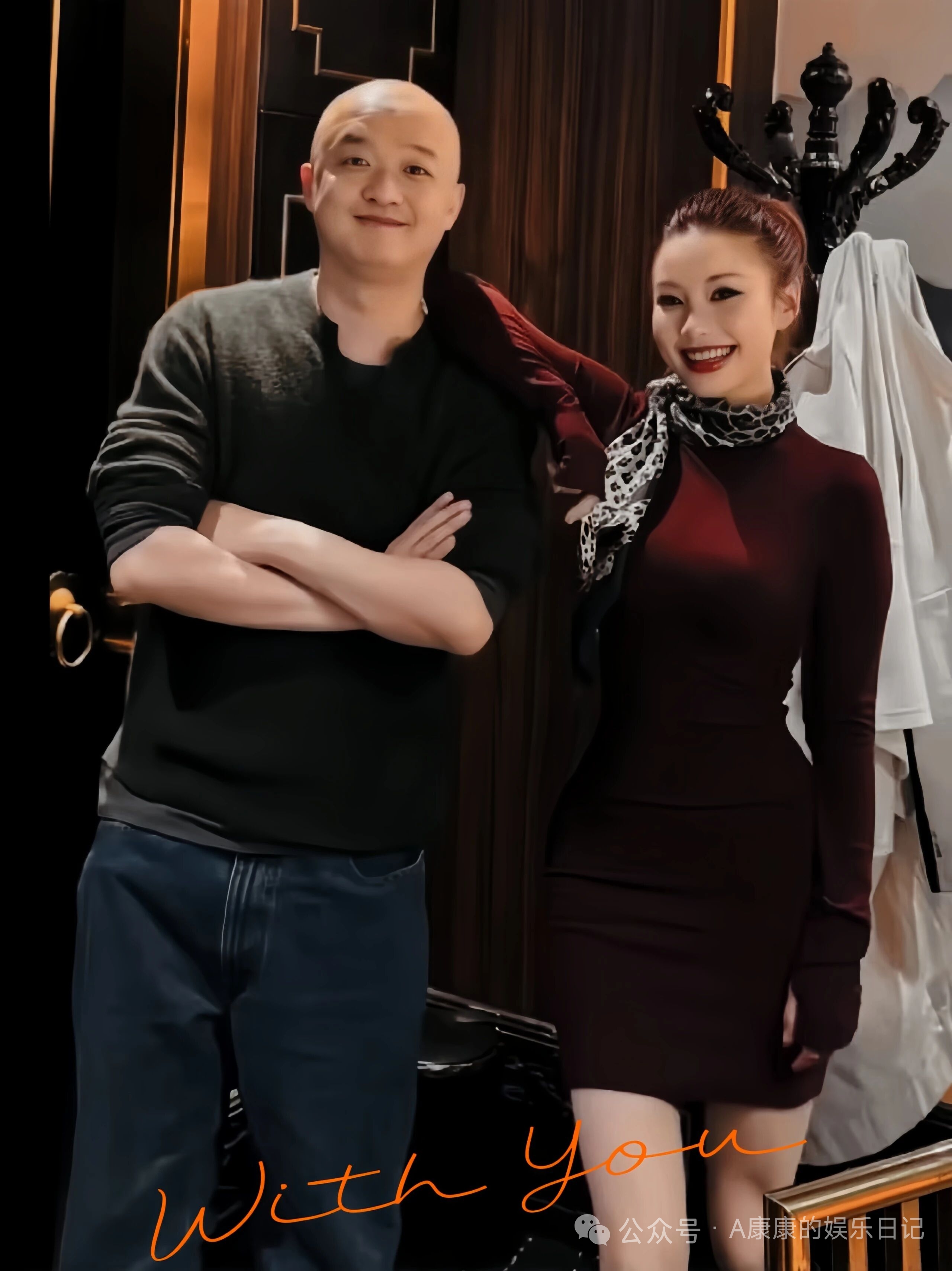 越扒越慌！包贝尔这次绯闻，和以前完全不一样，沉默真的太反常了！
 
本以为是普通娱乐八卦，结果越挖细节越耐人寻味！
 
刘大锤这次爆的包贝尔新瓜，真的是信息量最大、锤得最稳的一次，没有之一！
 
很多人以为是临时偶遇、短期暧昧，实则根本不是！
 
最新扒出的时间线直接颠覆认知：
两人早在2024年成