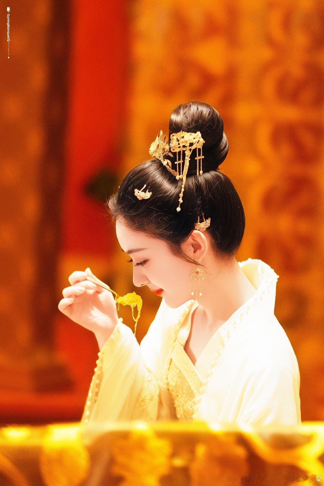 #赵丽颖[超话]#  我真的好想好想你，求你了快点出来营业吧#赵丽颖1016生日快乐##与赵丽颖共赴生日派对# ​