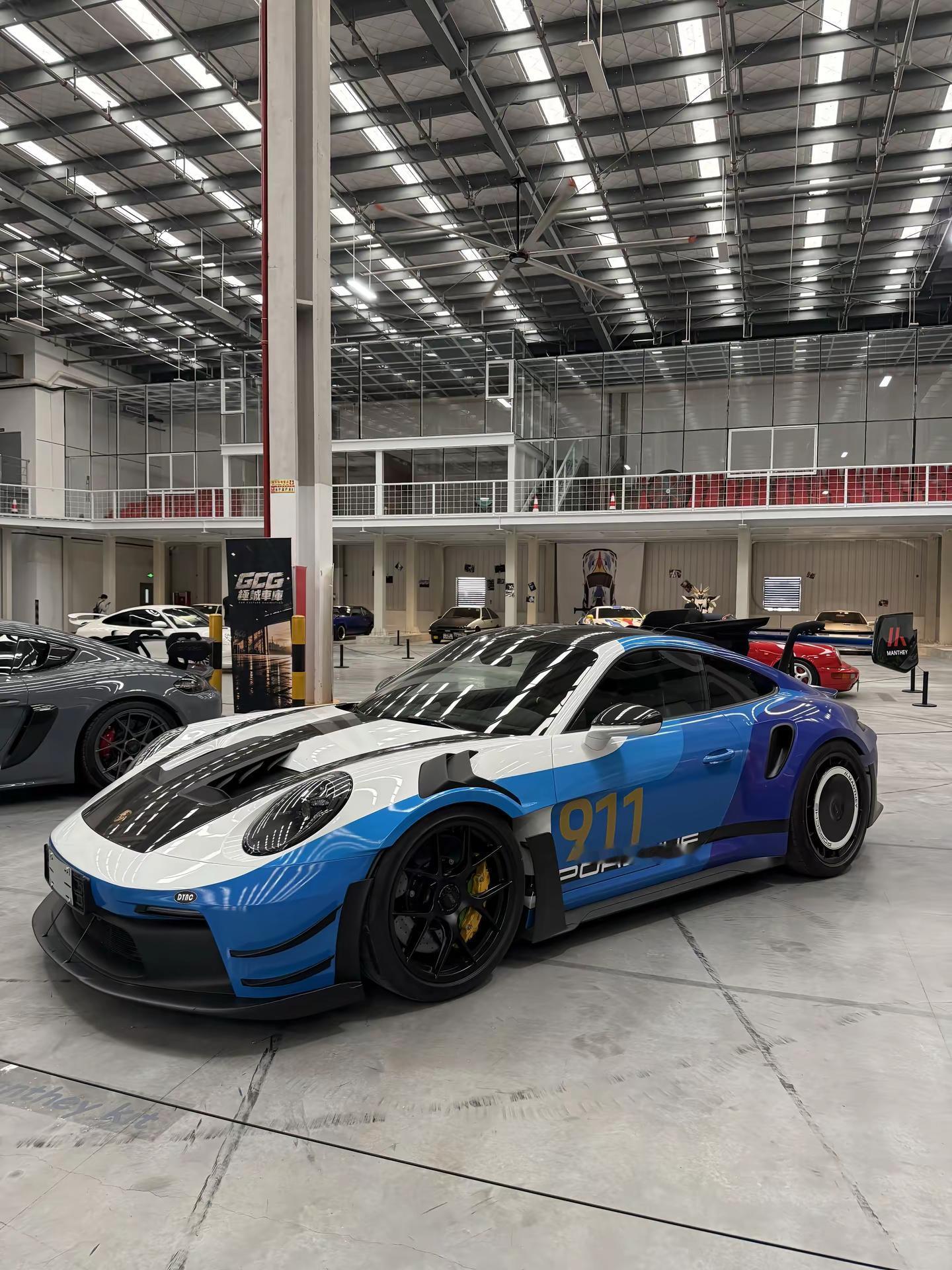 Porsche 911GT3RS“超越平凡，造就传奇”
