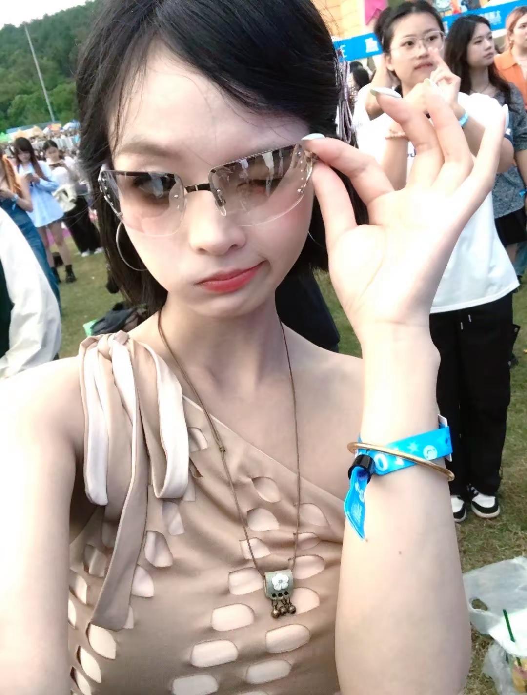 音乐节ootd范丞丞 音乐节穿搭 常州音乐节