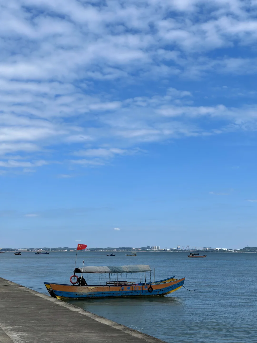 天气：晴｜海：蓝｜心情：爽