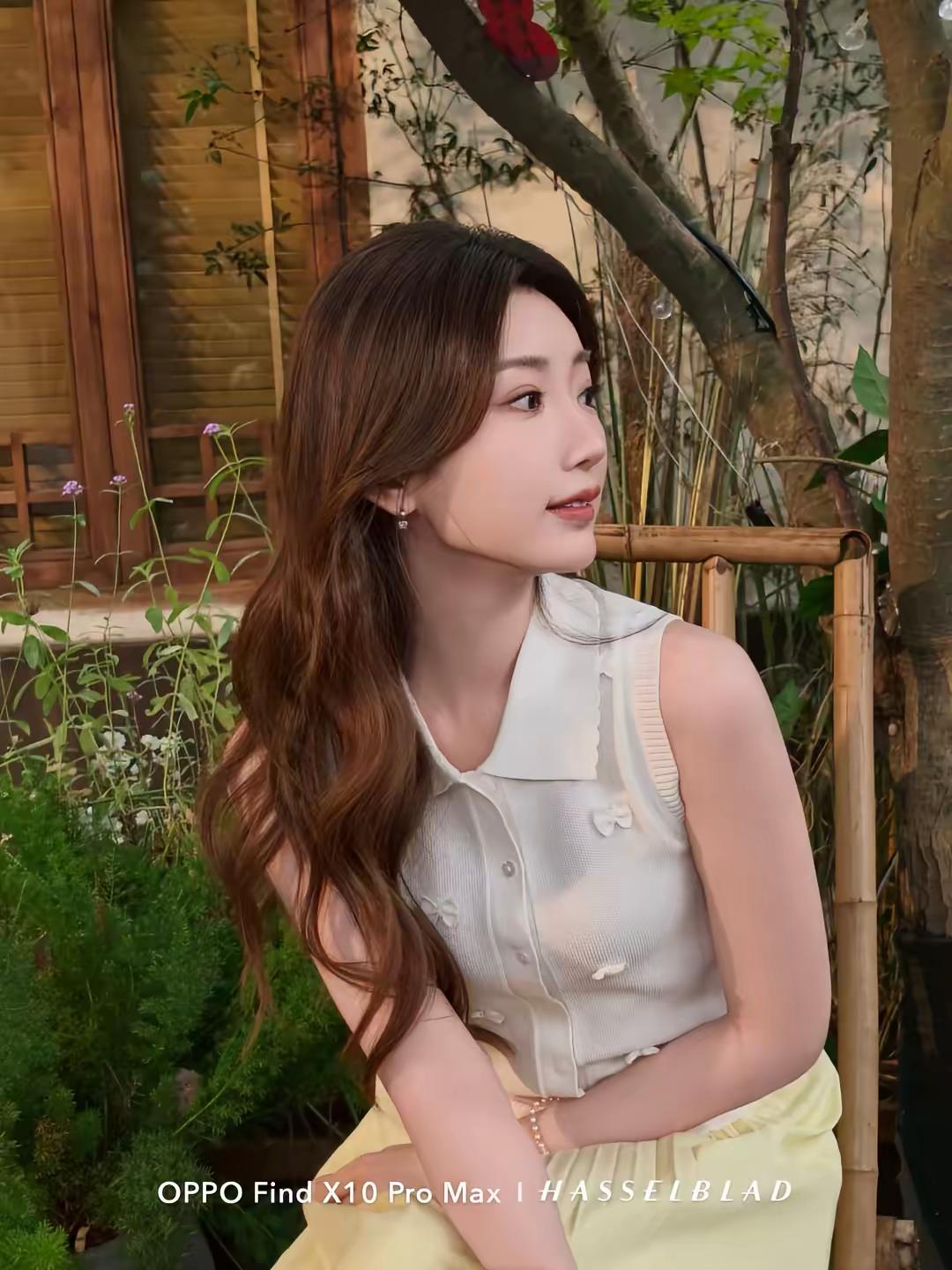 一字诗：美！ 今夜的风悄悄月悄悄 吻你的眉梢