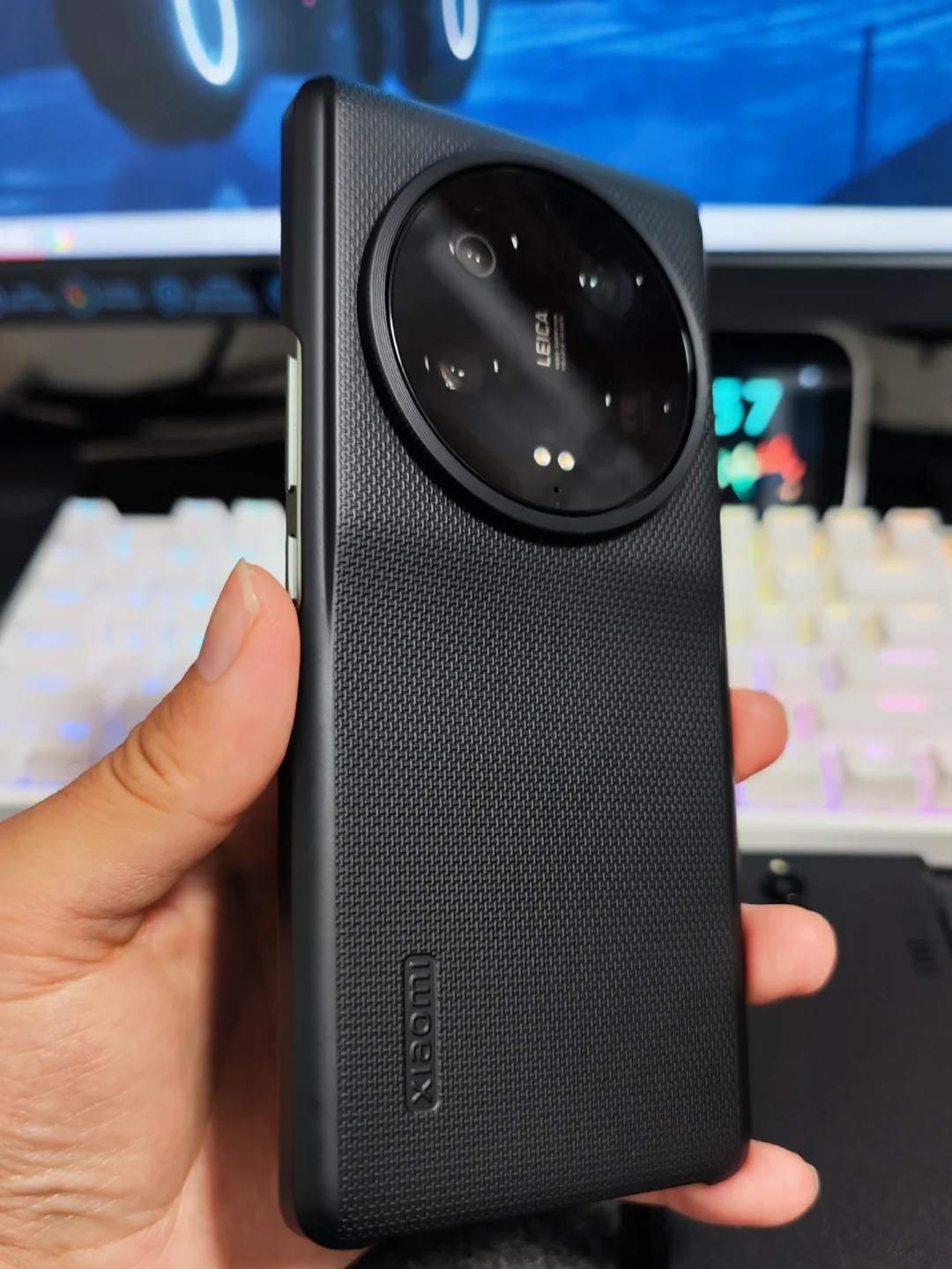 小米13Ultra发布后，吵得凶的却不是影像