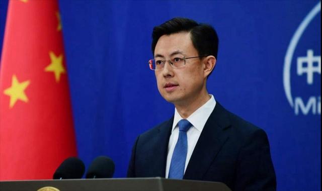 中方发出参会邀请，众多国家收到通知前来，唯独没有邀请日本官方代表，这件事释放出的信号，值得所有人仔细琢磨。
 
北京香山论坛是国内重要的安全对话平台，每年都会邀请全球多国代表坐在一起交流看法。今年依旧有近百个国家和地区派代表到场。日本这边，官方代表没有收到参会邀请，但民间学者，还有前首相鸠山由纪夫，