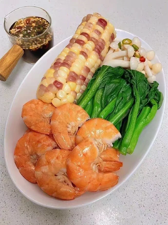 一个人在情感上遗失过什么，就会在未来的世界去找寻什么，那是一种近乎本能的情感饥饿