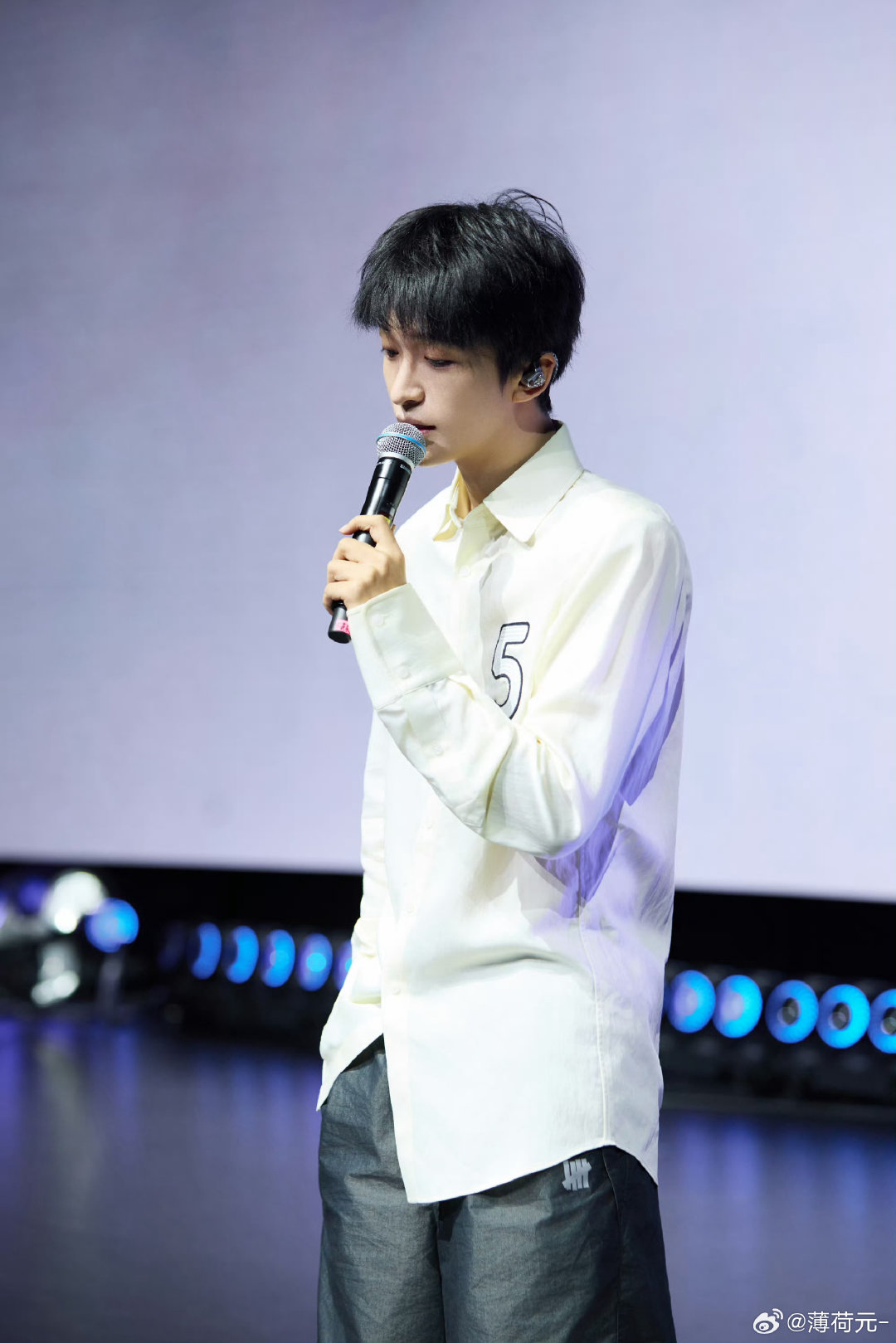 #黄子弘凡[超话]#顺毛狗帅我一脸[可怜][可怜]#黄子弘凡##黄子弘凡的421种色彩# ​