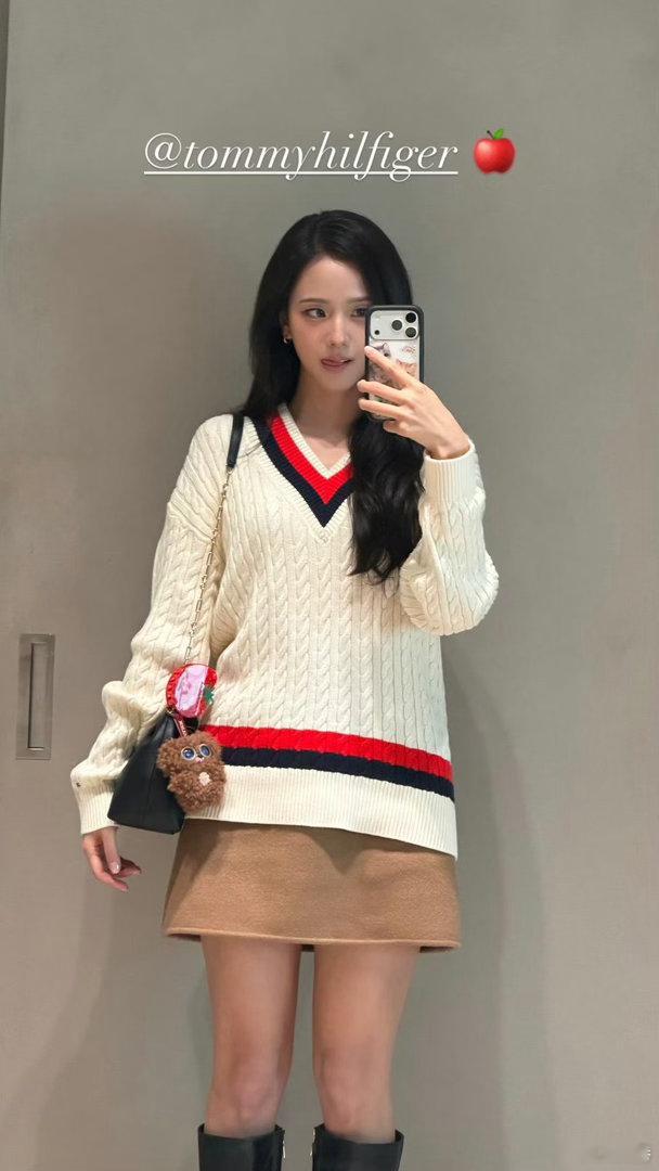 #kimjisoo[超话]#  问就是女神#金智秀click变装转场# ​
