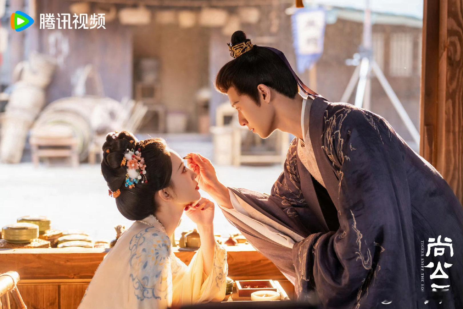 #扶摇直尚[超话]# [送花花]#扶摇直尚# 
这个扶摇直尚太让人安心了 有种岁月静好 静待花开的美好
昀孟批的物料也好棒啊 
来源见水印 ​