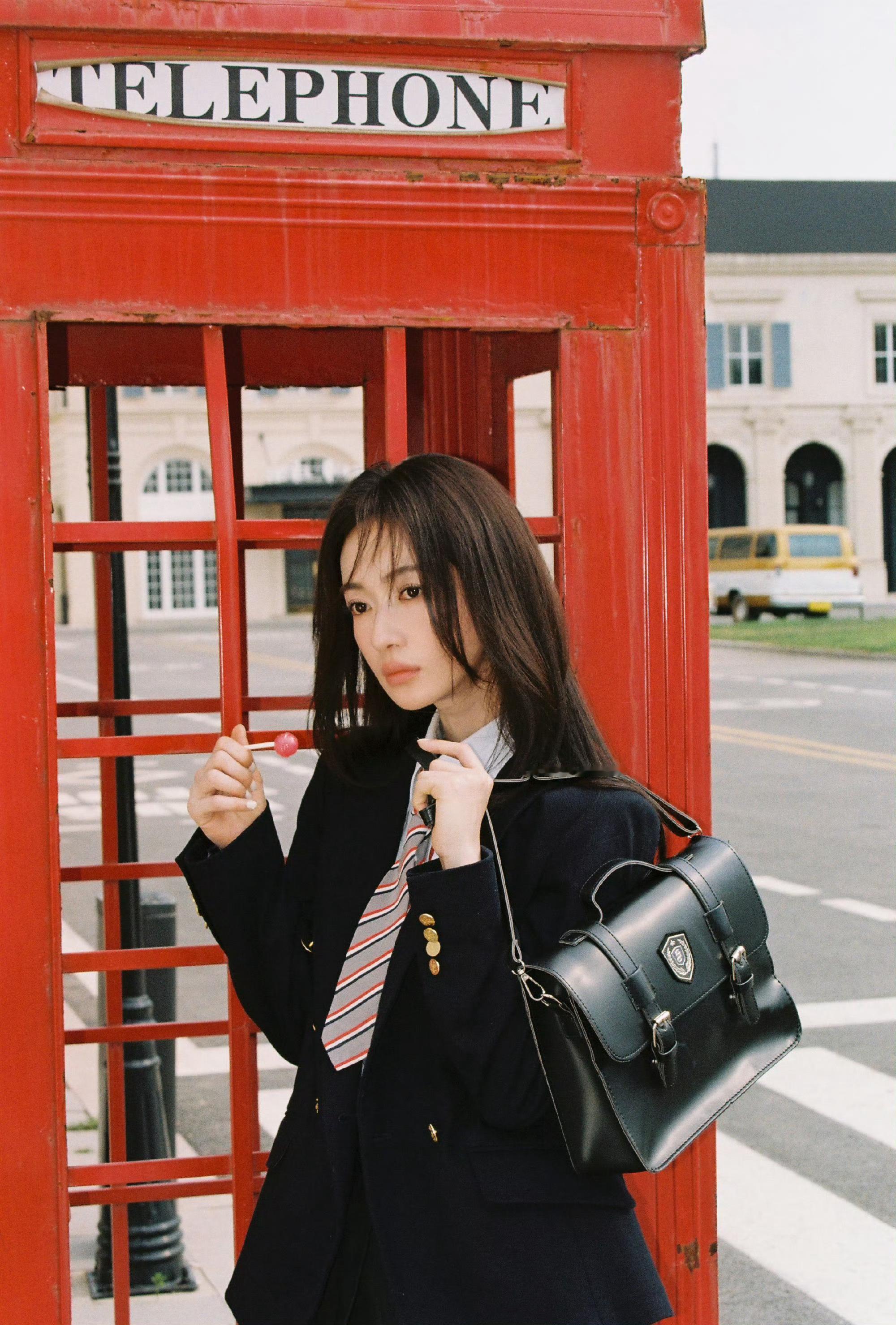 #吴谨言秦长歌#🫧🫧#吴谨言凤不栖# 

要借助热爱的力量在生活的海上乘风破浪


｜吴谨言秦长歌｜吴谨言凤不栖｜｜吴谨言周燕｜吴谨言重生之门源起| ｜吴谨言御廷谣｜吴谨言孟廷辉 | |  吴谨言眉林 ｜吴谨言春花焰  | 吴谨言程蔚然｜吴谨言回来的她们｜ 吴谨言密室大逃脱  |  墨雨云间  |   ​