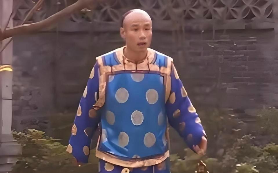 刘佩琦80岁就职典礼吞鸦片，看傻我了。 郭宝昌当初死磕李诚儒演白三爷...