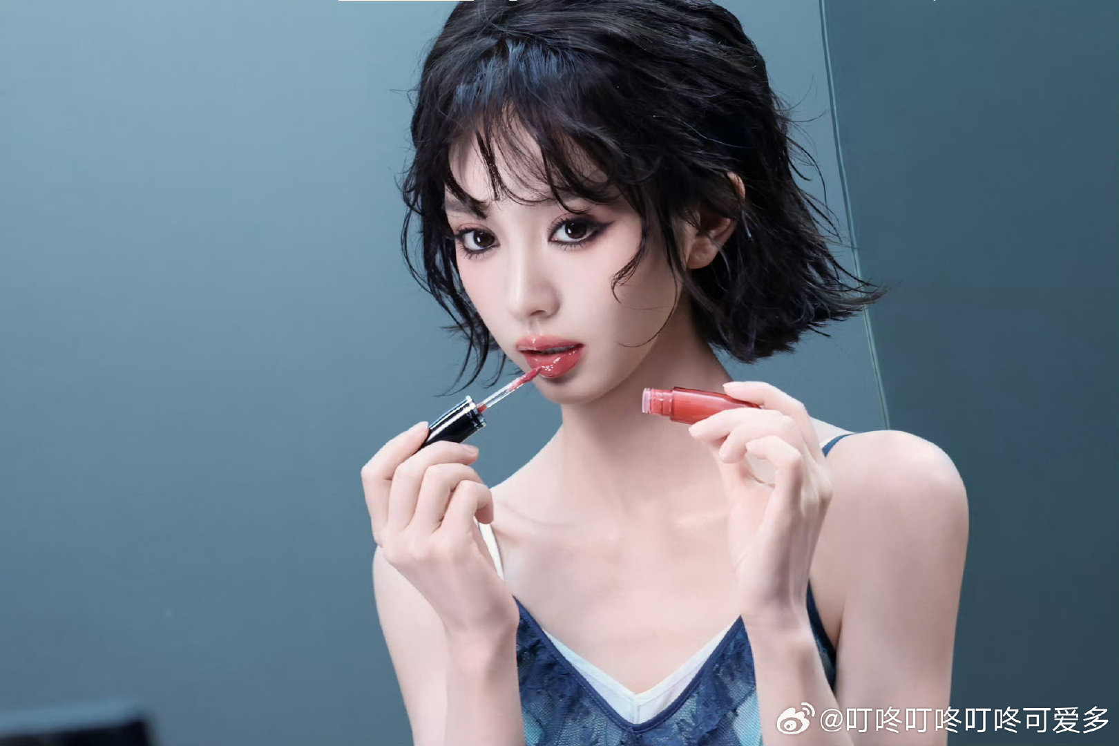 #田曦薇短发半湿造型# 
看习惯了齐刘海的她，一下子没认出是🍩
此女可塑性很强，大家觉得这风格适合她吗？ ​