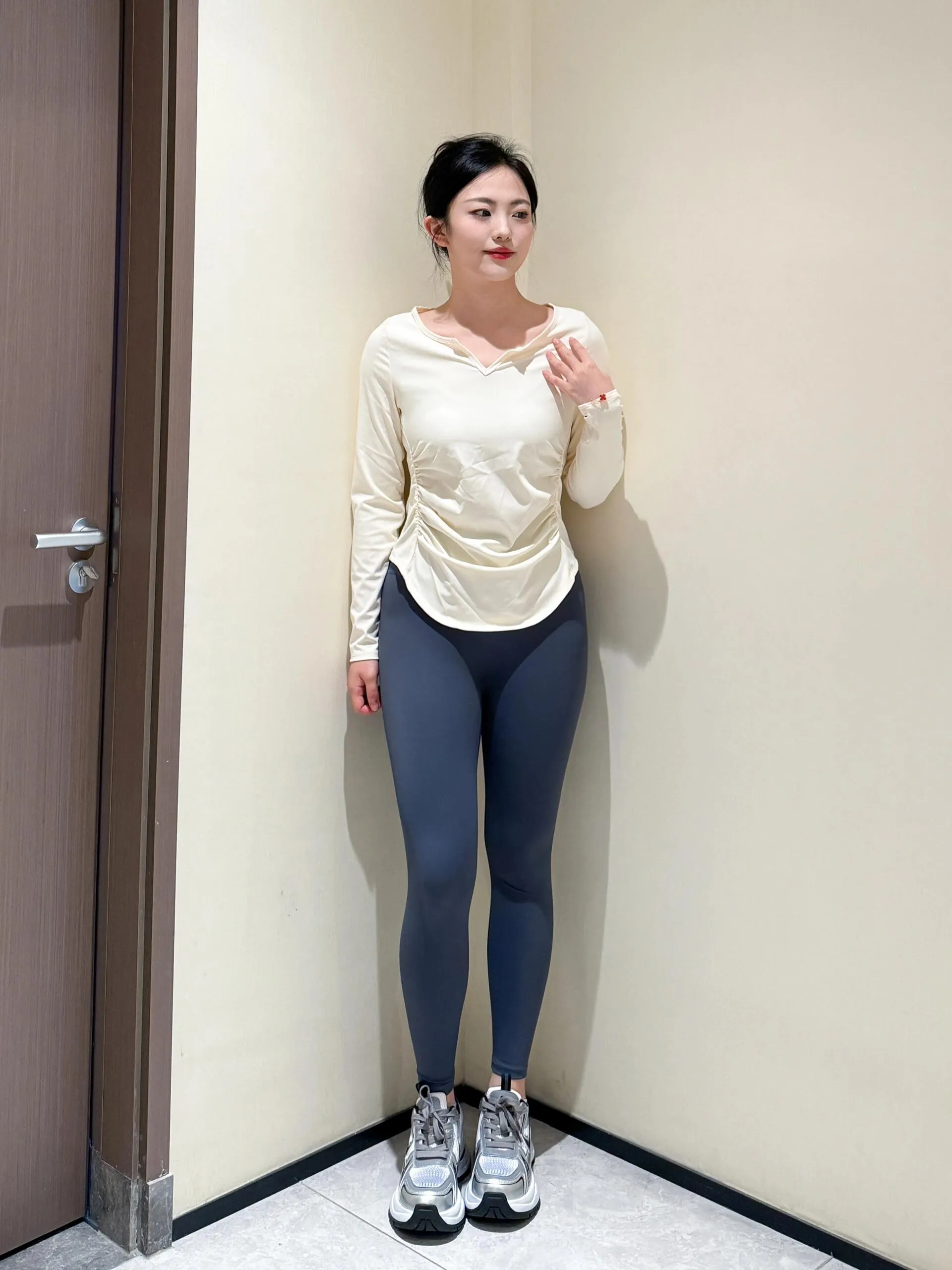 <p>取图置顶 热辣身材 美女人像群 高清美女 高雅气质美女 美女欣赏...