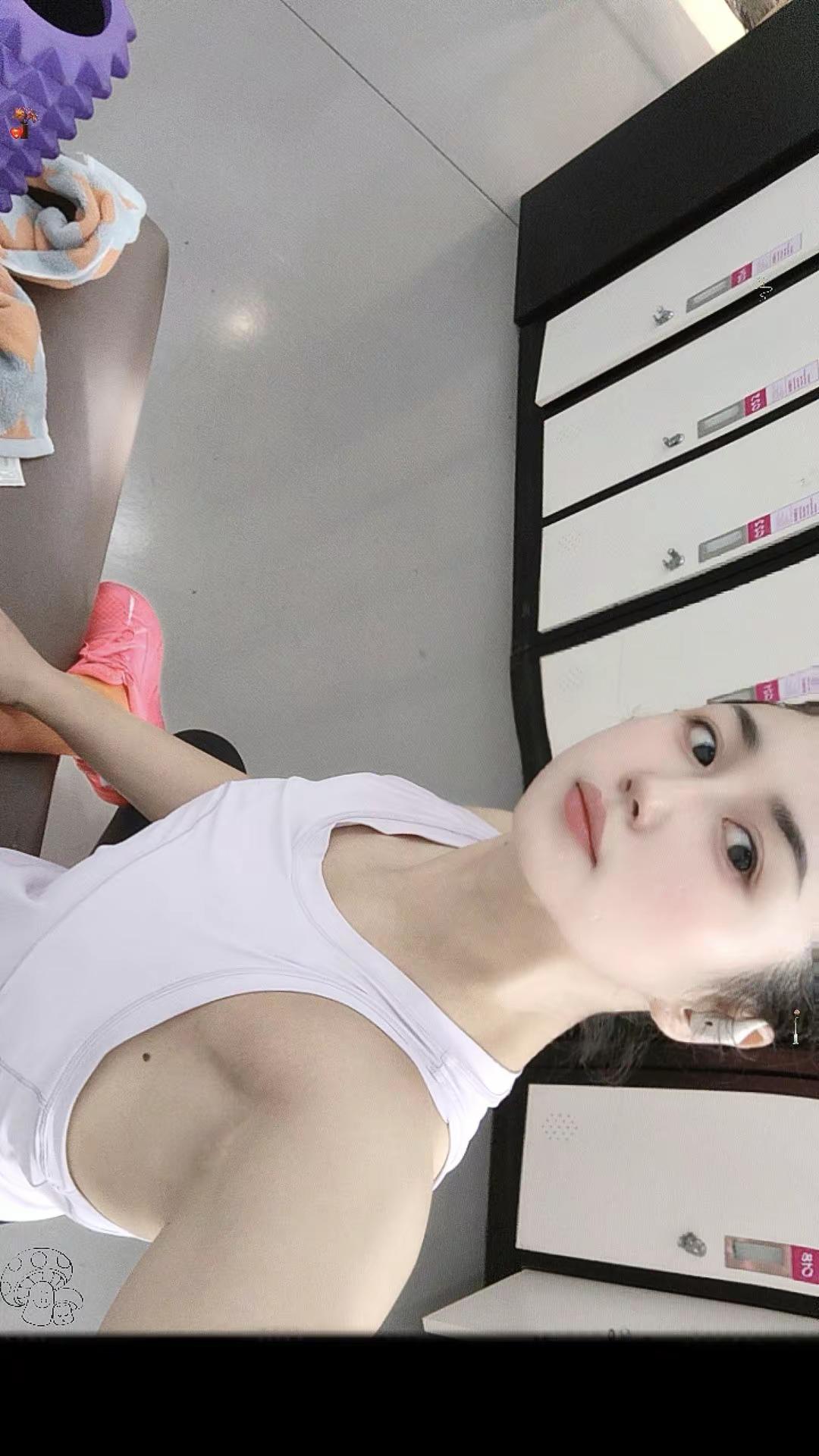 浅浅来个有氧训练，坐等我的饭搭子，一个月一次的放纵餐日