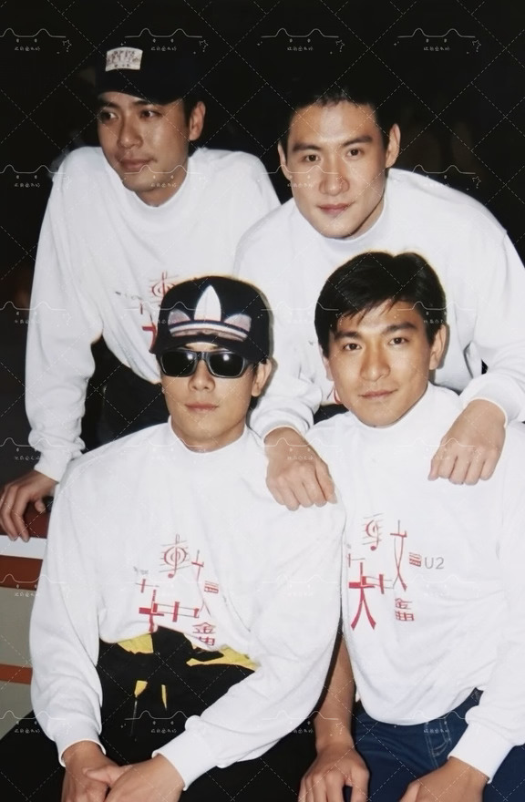 靓仔合影