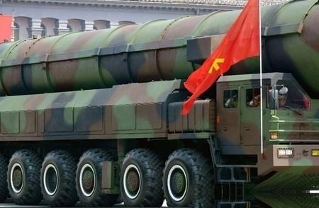 我们无法阻止朝鲜掌握核武器，无法阻止萨德进驻韩国，无法阻止台积电赴美建厂，无法阻止菲律宾在南海侵占岛礁，无法阻止美军强行登上＂银河号＂，甚至也可能阻止不了日本拥核！
把这些事情放在一起，最容易产生的误判，就是认为只要国家足够强大，周边所有不符合自身意愿的变化都应该消失。可国际关系并不是一道只有一个正