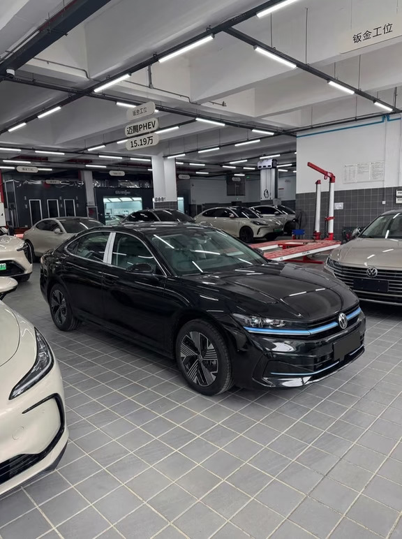 15.19万就能拿下的沉稳混动轿车🤍