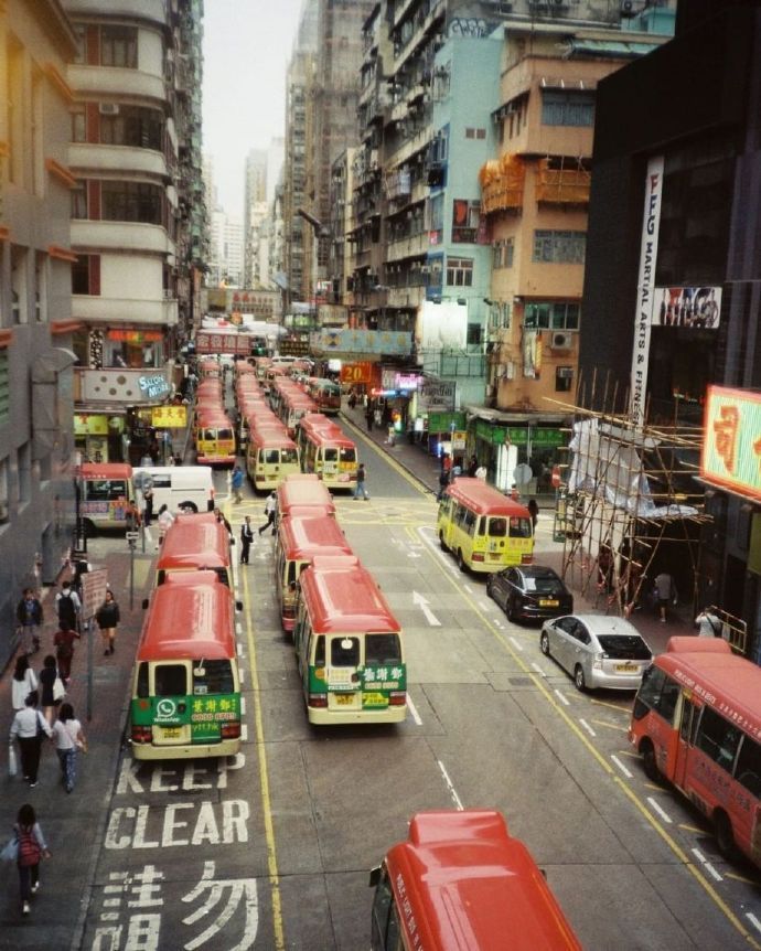 香港街头。 | 📷：Patrick Clelland ​​​