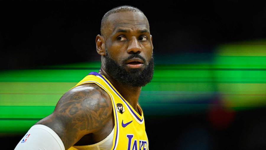 NBA大结局？41岁詹皇或空降勇士，湖人遭同区对手截胡 据Clutch...