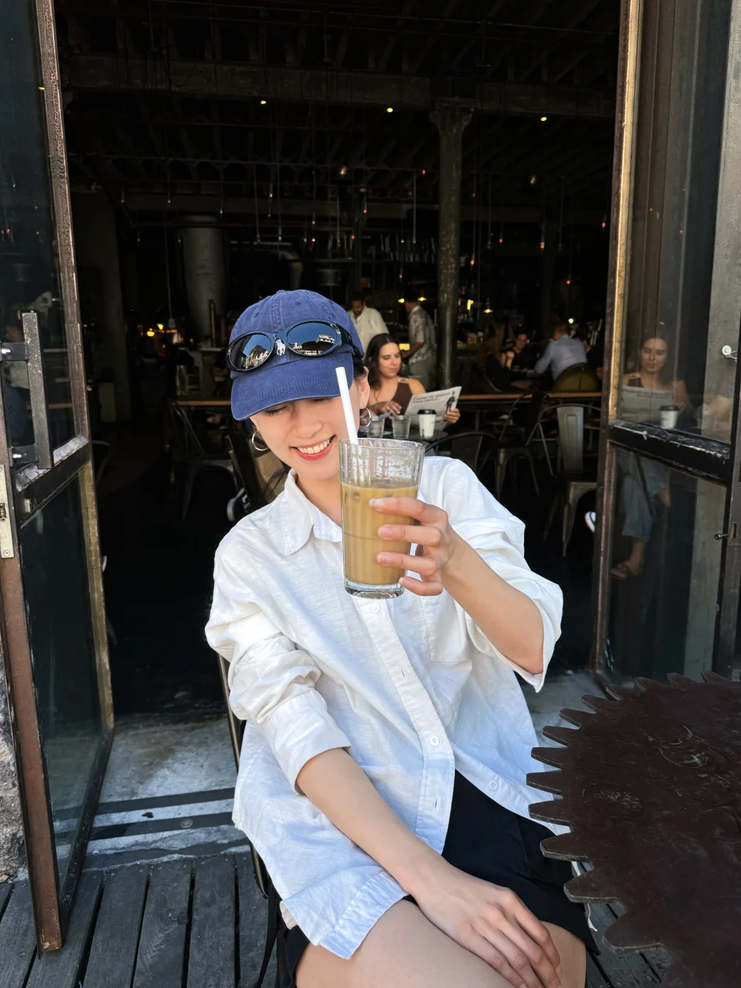 在LA的街头喝一杯咖啡☕️🌴☀️