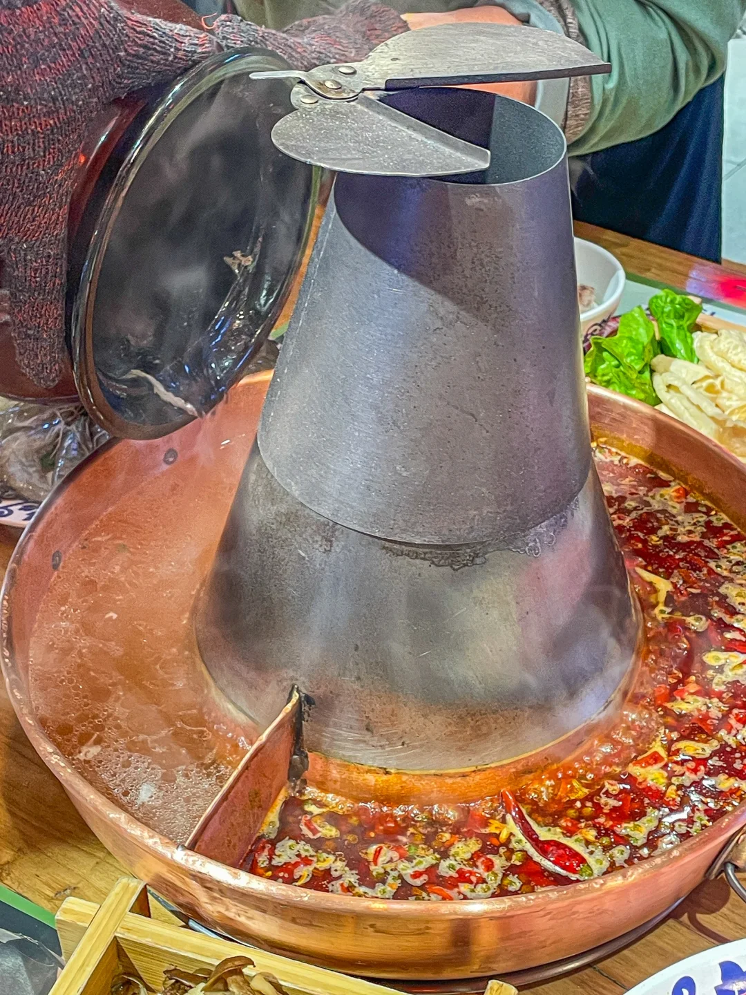 南昌的！南昌的！瓦罐肉饼汤底火锅😭