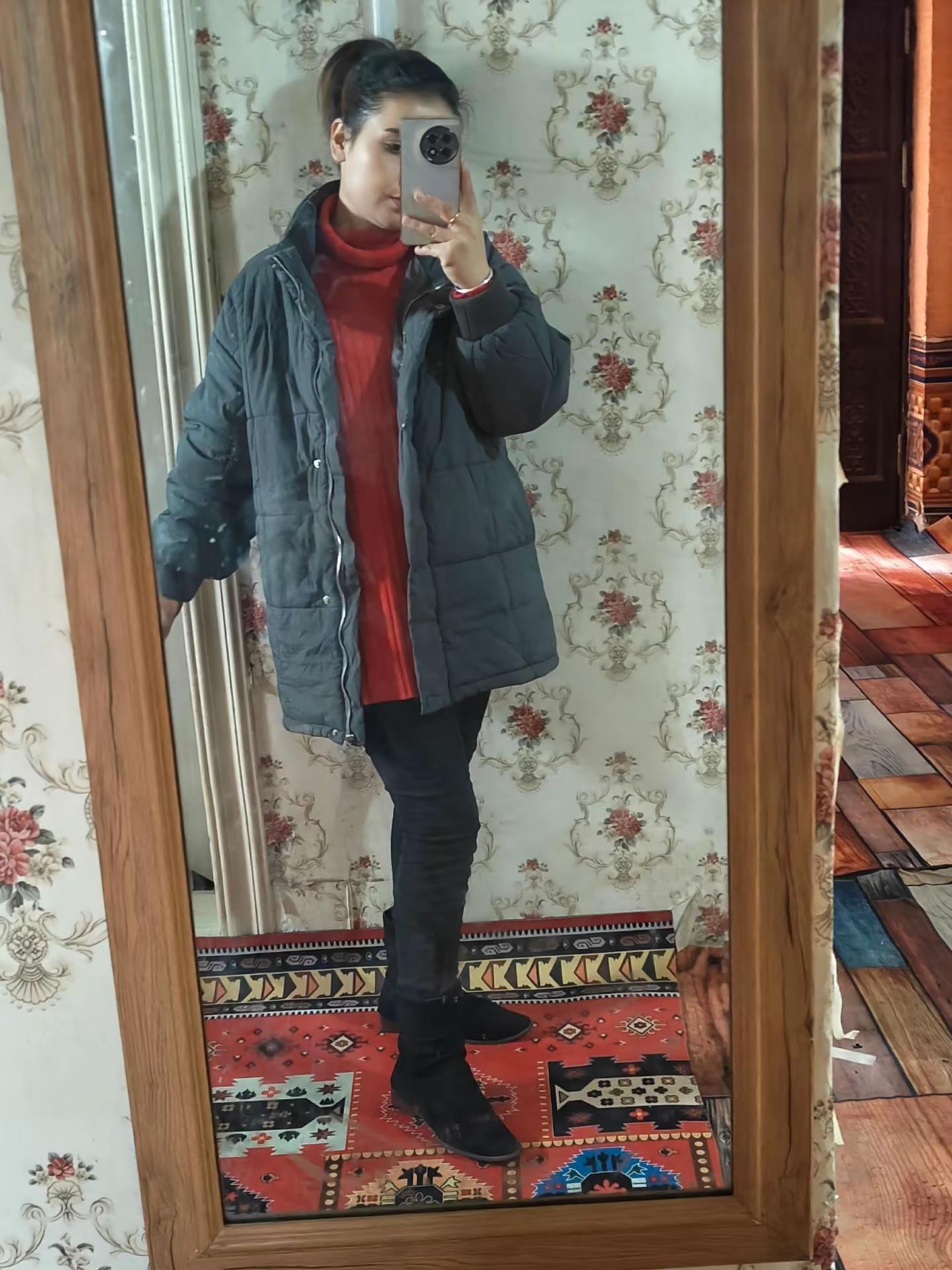 <p>高冷御姐 <!--{img:0}--><!--{img:1}--...