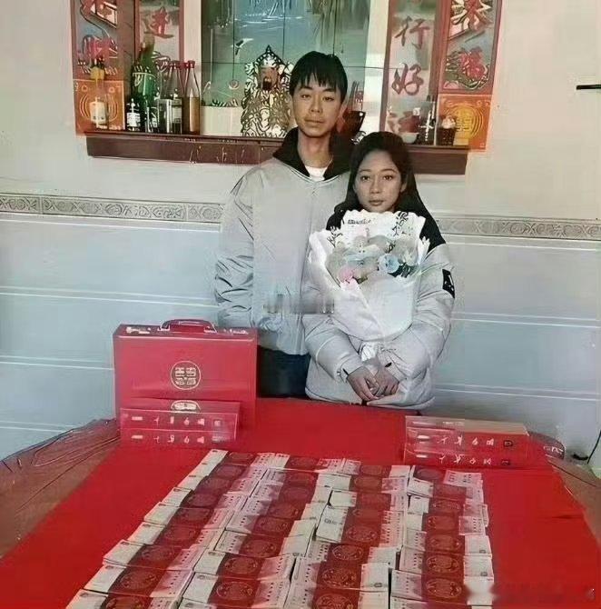 同样都是订婚，答案已经在桌上了 ​​​