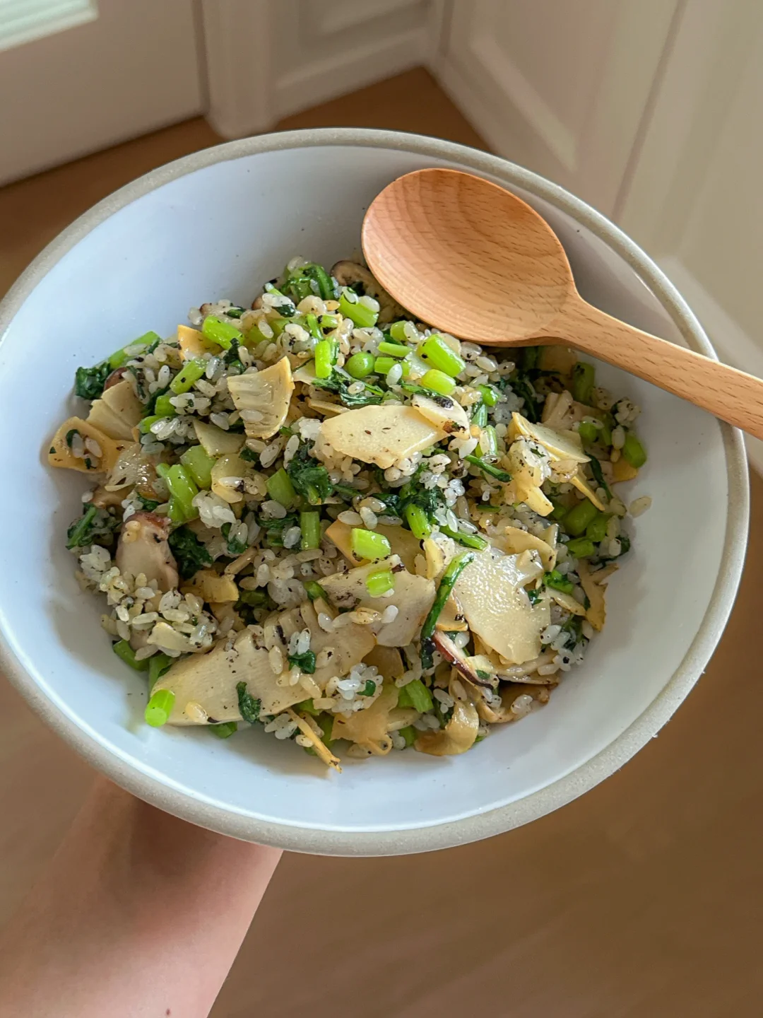 香气迷人的冬笋茼蒿菜饭🤤