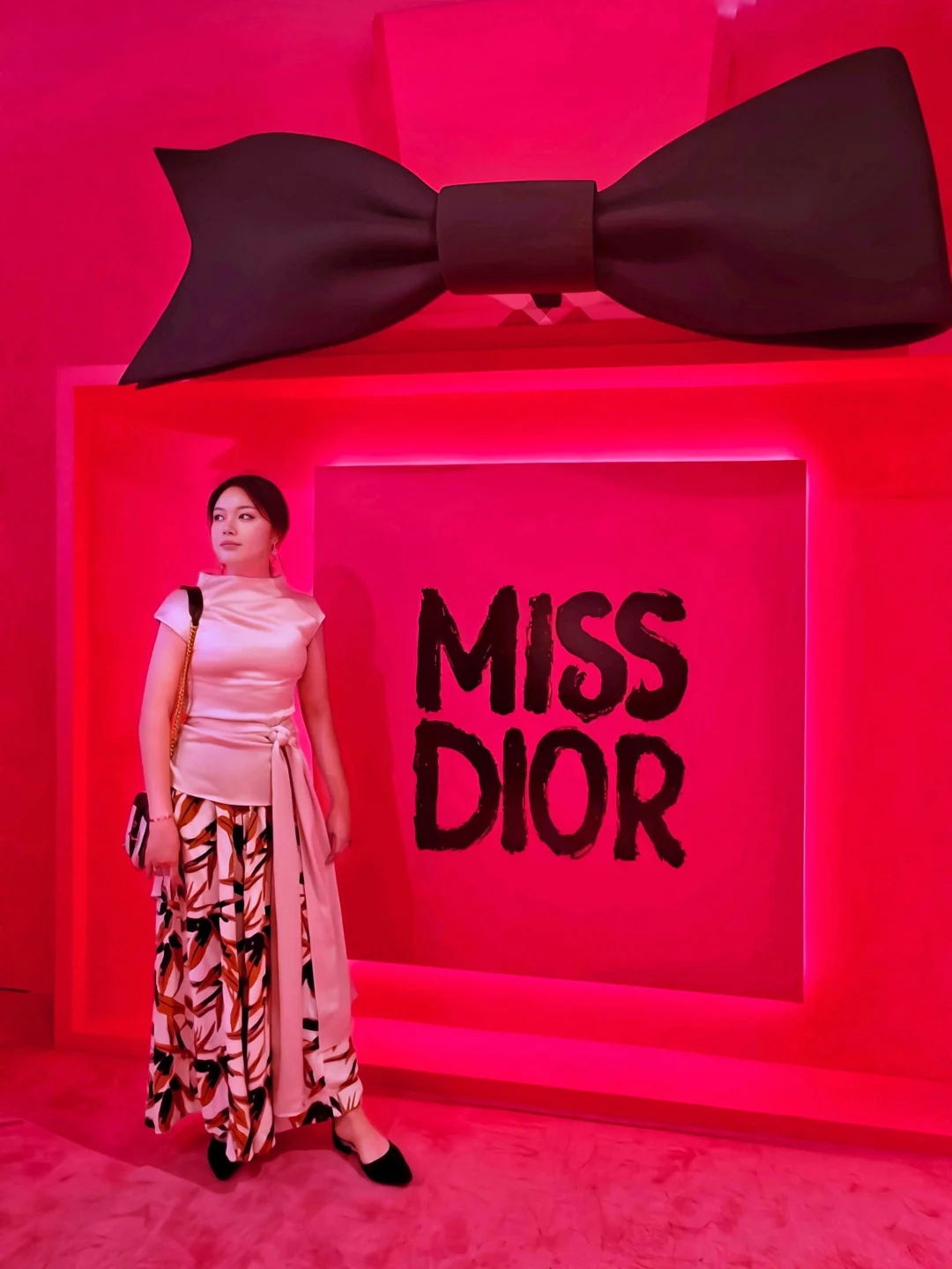Miss Dior｜粉色和花朵也可以是坚韧代名词