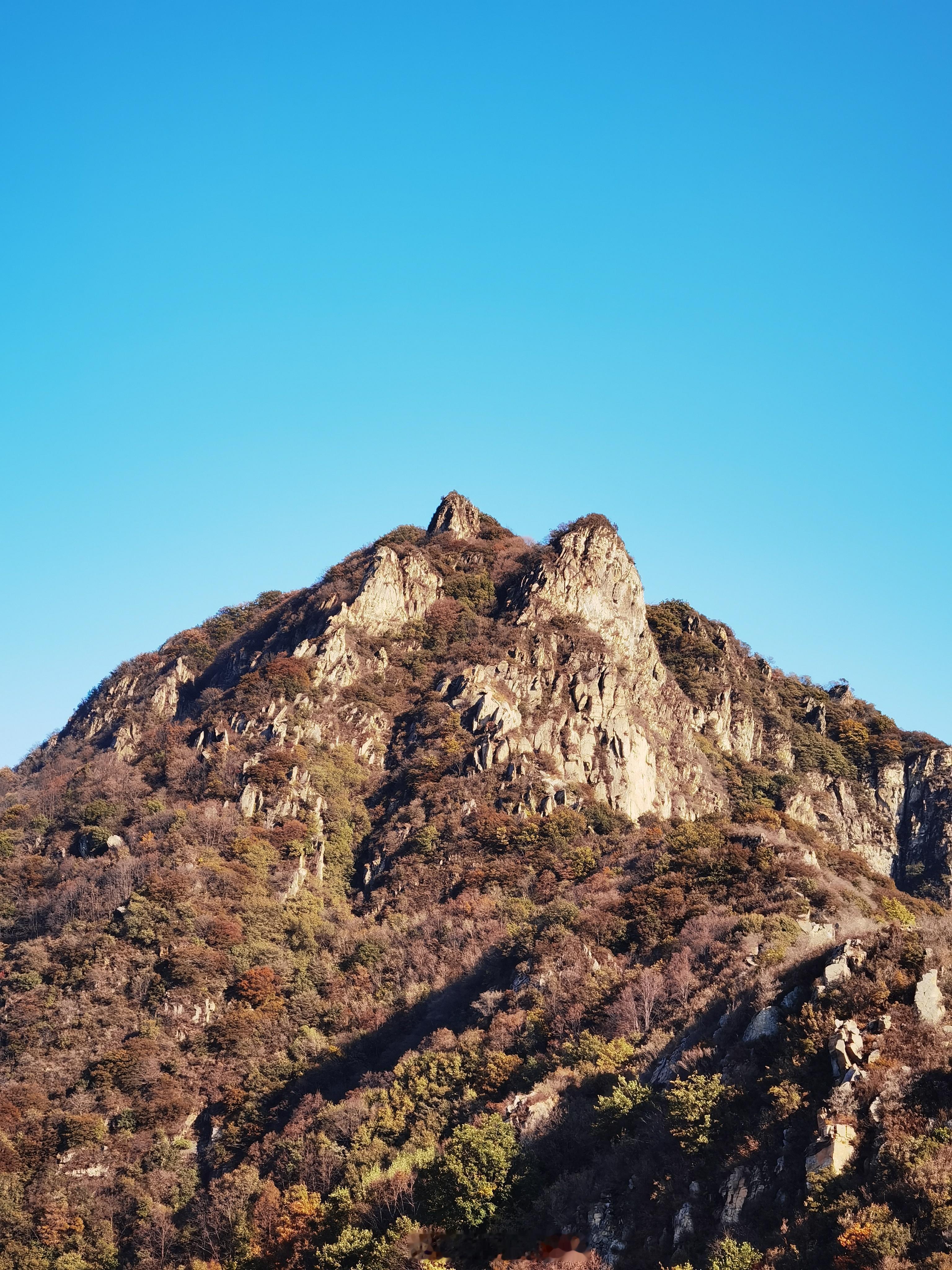 猫耳山+纱帽山，看红叶。南窖乡+水峪村，逛古街。14公里，拔升800。北京每周一山 ​​​