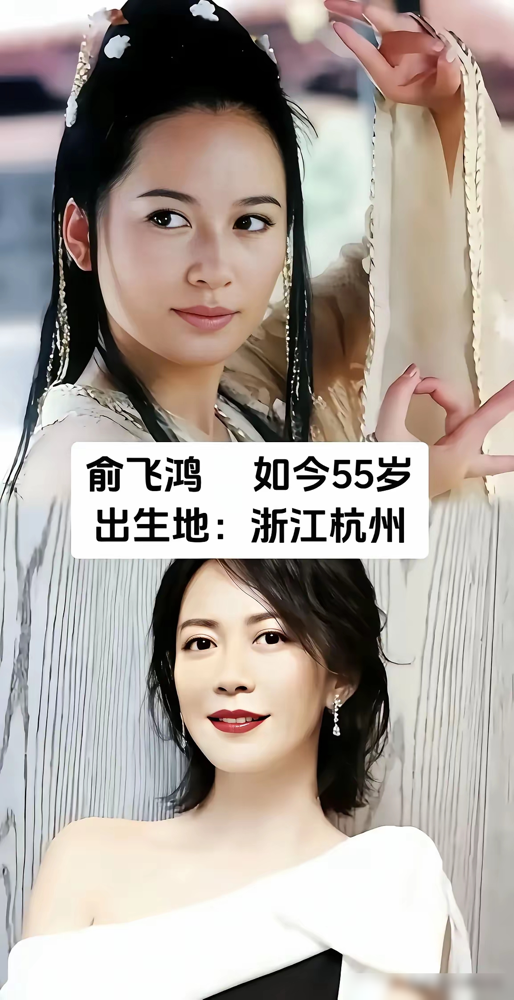 王祖贤58岁近照又被挂上热搜，一群人盯着她的脸说垮了。殷桃46岁生图流出来，评论区也炸了，一半人喊老了，一半人说真美。
殷桃自己回得挺硬：衰老不影响我好看，但一直焦虑，人会变丑。
莫文蔚56岁走红毯，不拉皮不硬凹，笑得舒展，反而全网夸。
再看赵露思，二十几岁已经急着撕甜妹标签，往轻熟路子上挤。