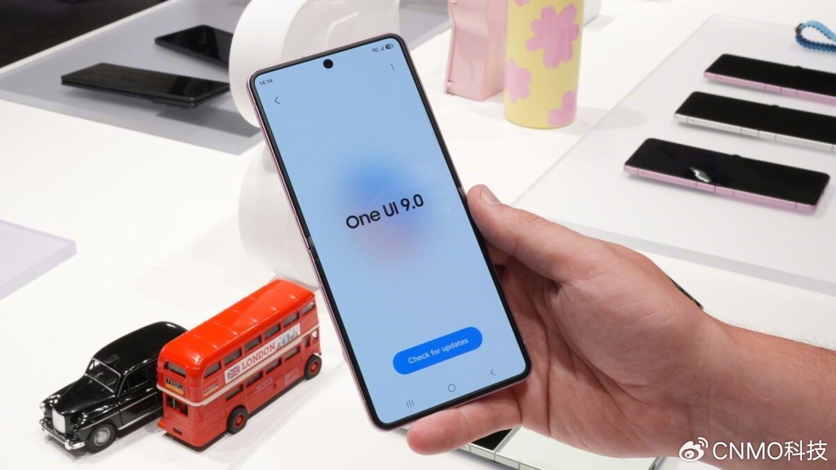 【 Fold 7与Z Flip 7或率先尝鲜One UI 9.0Z F...